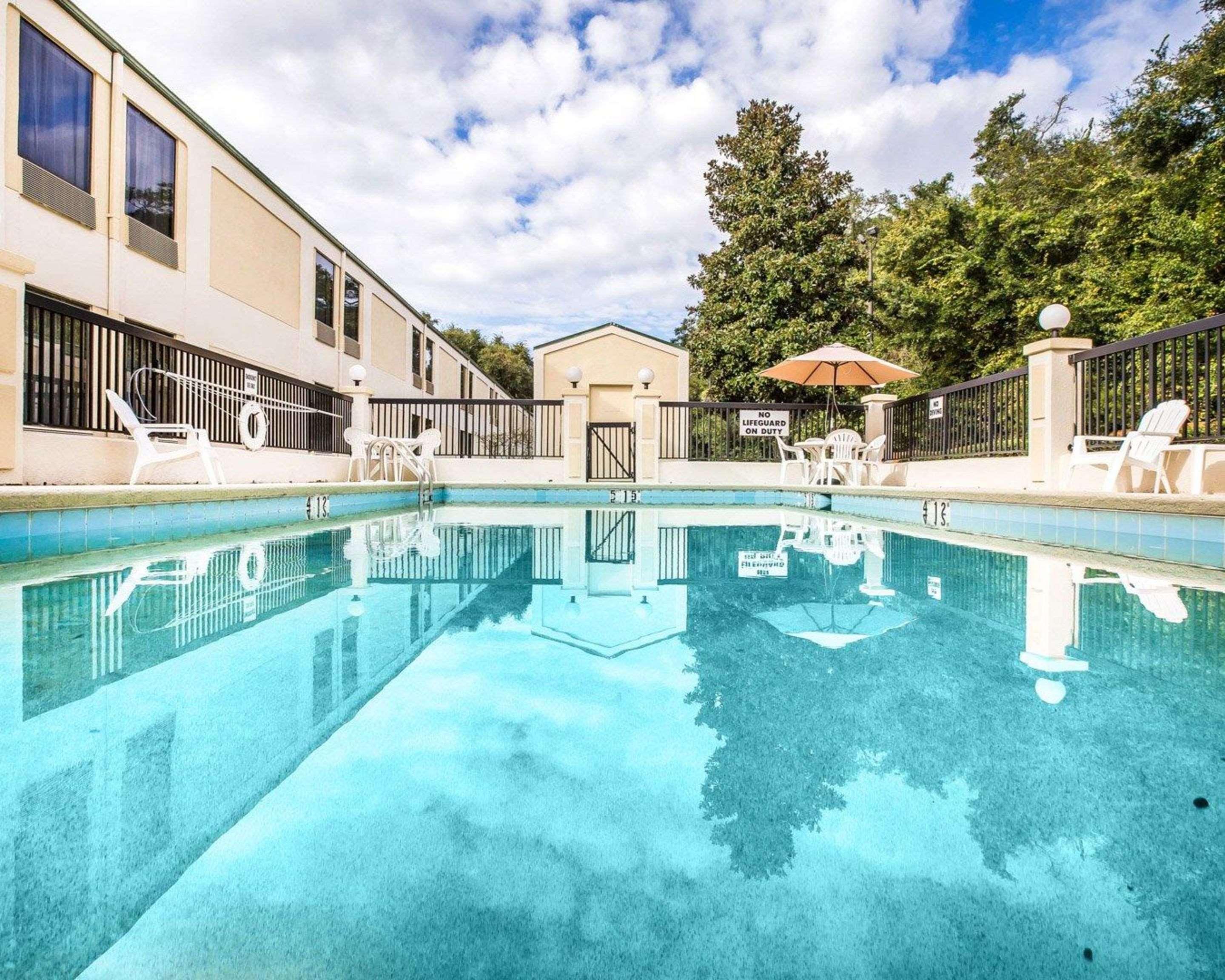 Quality Darien-north Brunswick Inn